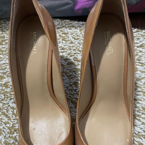 Michael Kors leather heels - Picture 2 of 6